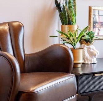 Stratford House | The Wallace Suite - Stratford
