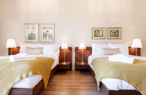 Stratford House | The Wallace Suite - Stratford