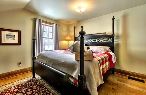 Port Rowan Other | The Walnut Grove Estate is a spacious and cozy farm house. 50 Acres of privacy
