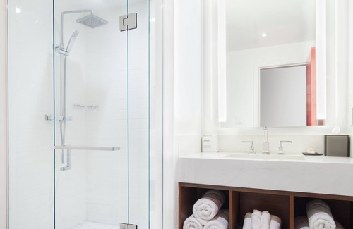 Kitchener Hotel | The Walper Hotel, part of JdV by Hyatt