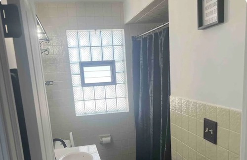 Lansing House | The Walter Experience-35 Mins from DT Chicago