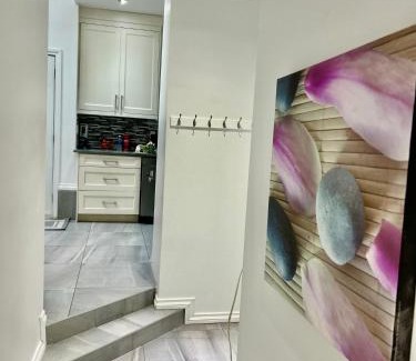 Fraserview House | The warm and lovely coach home