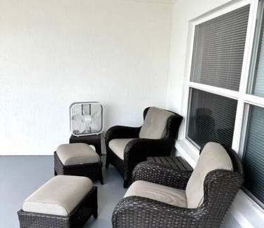 Warm Mineral Springs Apartment | The Warm Springs Sanctuary