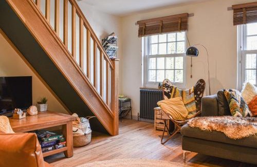 Tideswell House | The Warrington House