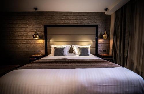 Warwick Hotel | The Warwickshire Hotel and Country Club