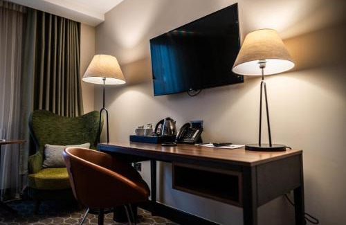 Warwick Hotel | The Warwickshire Hotel and Country Club
