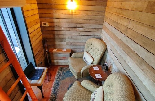 Woodbridge Cabin | The Water Shack - Amazing tiny house retreat