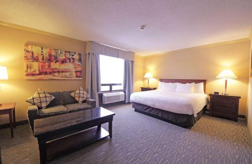 Algoma District Hotel | The Water Tower Inn - BW Premier Collection