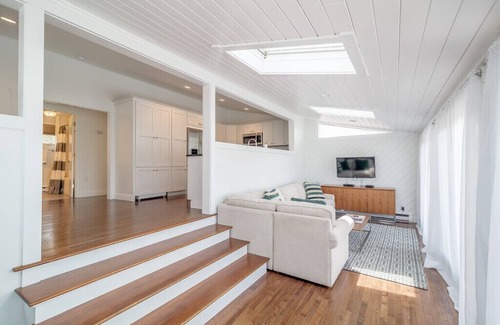 Fairhaven House | The Waterfront Cottage