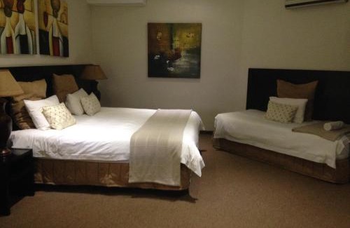 Vaalview Cabin | The Waterfront Country Lodge