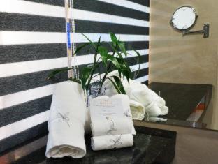 Kampung Lintang Hotel | The Waterfront Hotel Kuching