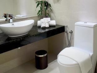 Kampung Lintang Hotel | The Waterfront Hotel Kuching