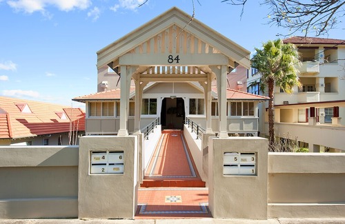 Cremorne Point Apartment | The Waterfront on Cremorne Point Reserve