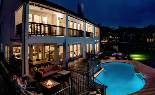 Walden on Lake Conroe Villa | The Waterfront Villa