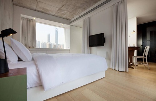 Shanghai Bed & Breakfast | The Waterhouse at South Bund Superior Queen Room