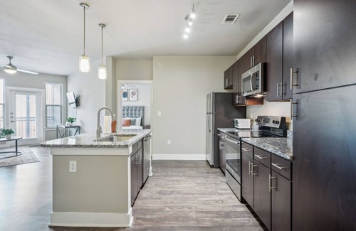 South Arlington Apartment | The Watson 357 I Spacious 1 Bed 1 Bath