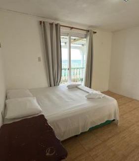 Corn Island Hostel | The Wave Hostel Corn Island