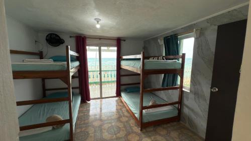 Corn Island Hostel | The Wave Hostel Corn Island