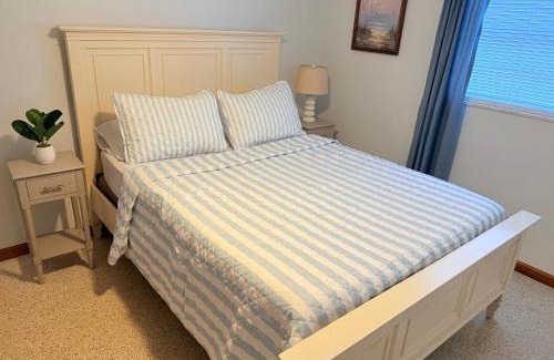 Michigan Beach House | The Wavestay I 4 min walk to Beach