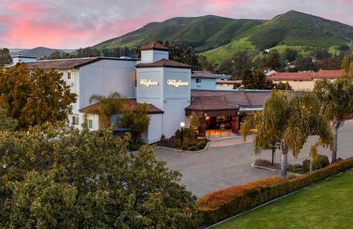 San Luis Obispo Hotel | The Wayfarer San Luis Obispo, Tapestry Collection by Hilton
