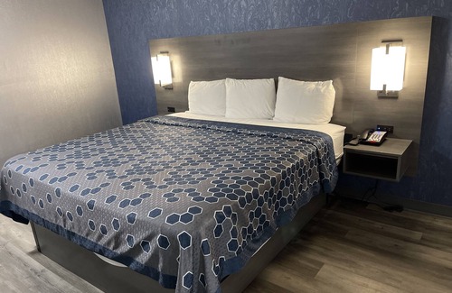 Wayne Hotel | The Wayne Inn