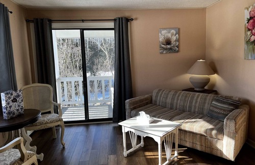 Bethlehem Hotel | The Wayside Inn