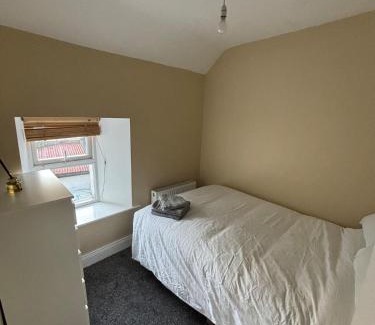 Ardara House | The Weavers Cottage Ardara