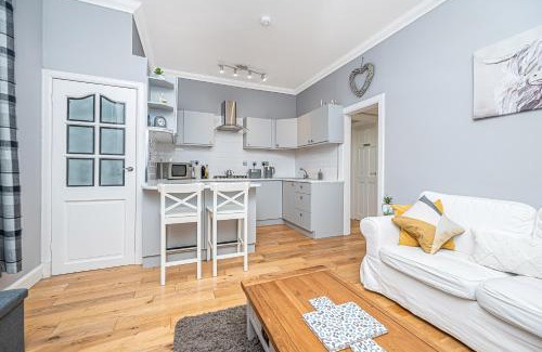 Markinch Apartment | The Wee Haig - 1 Bedroom Condo Sleeps 2