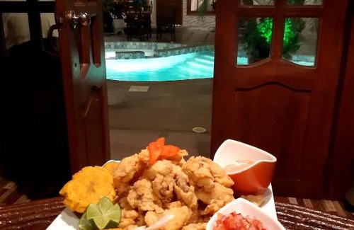 Montanita House | The Weekend Hostal