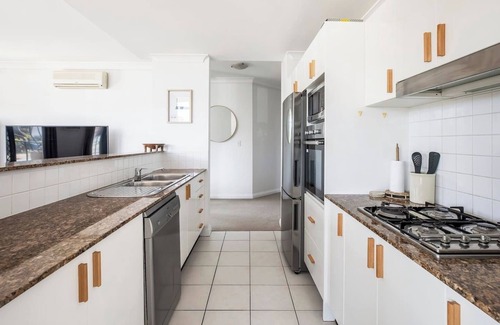 Narrabeen Apartment | The Wellington A Beachside Balcony Haven