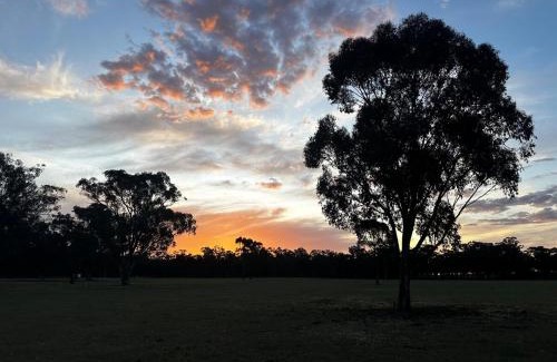 Goornong House | The Wellsford Cabin - Retreat & Holiday With Your Horse