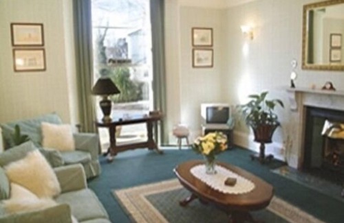 Torquay City Centre House | The Wellsway