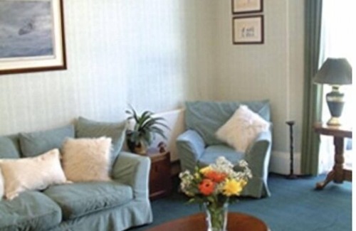 Torquay City Centre House | The Wellsway