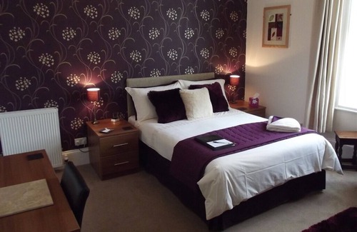 Torquay City Centre House | The Wellsway