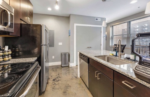 Roanoke Apartment | The West End Flats Su