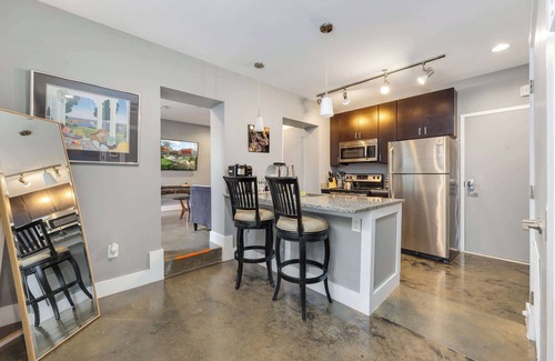 Roanoke Apartment | The West End Flats Su
