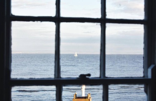 Newport House | The West Usk Lighthouse Lightkeepers Lodge