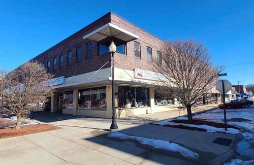 Fairbury Apartment | The Westchester 1 BR located On The Bricks