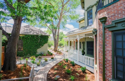 Five Points Apartment | The Western Allure Su