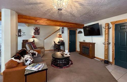 Bozeman House | The Western Nest