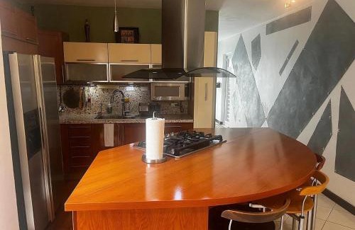 Monacillo Urbano Apartment | The Westside Plaza