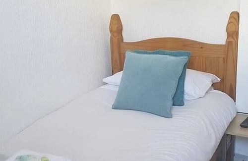 Newmarket Hotel | The Wheatsheaf Inn