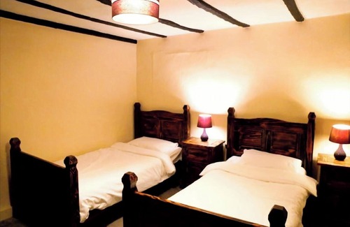 Newmarket Hotel | The Wheatsheaf Inn