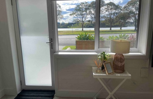 Lakes Entrance Apartment | The Wheelhouse - 2br Waterfront Apartment in Town.
