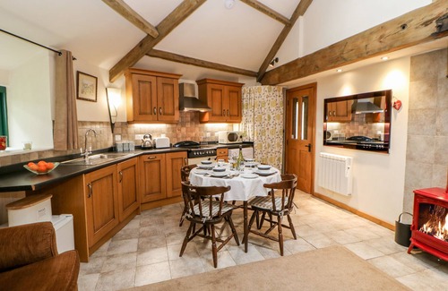 Richmond Cottage | THE WHEELHOUSE, family friendly, character holiday cottage in Barton