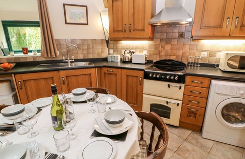 Richmond Cottage | THE WHEELHOUSE, family friendly, character holiday cottage in Barton