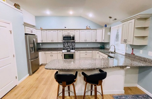 Chincoteague Cottage | The Whelk - Cozy, Pet-Friendly & Accessible Cottage in the Heart of Chincoteague
