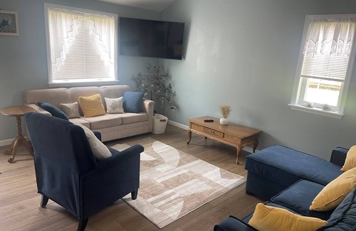 Chincoteague Cottage | The Whelk - Cozy, Pet-Friendly & Accessible Cottage in the Heart of Chincoteague
