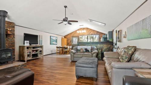 Leadville House | The Whispering Pines Cabin