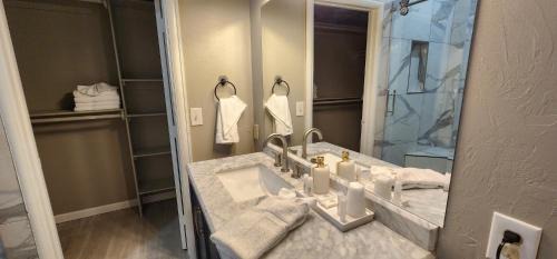 Norman Bed & Breakfast | The Whispering Pines Inn